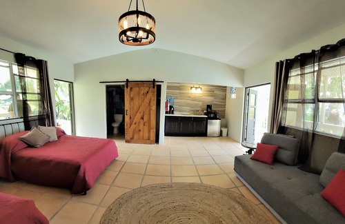 Duque Cabina | Tropical Rainforest Retreat