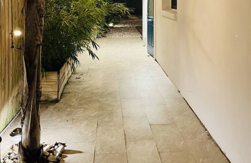 Ballast Point Casa | Tropical 🌴 Retreat w/ Huge Relaxing Patio