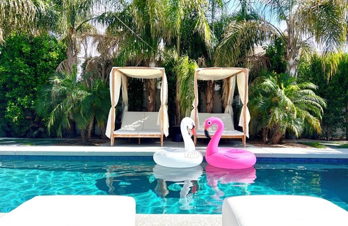 East Mesa Villa | Tropical Retreat with hot tub, heated pool, misters & fire pit