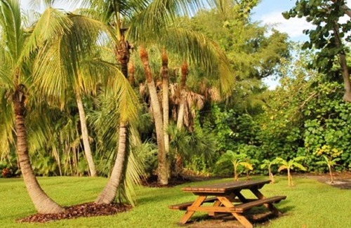 Sanibel Casa | Casa rural Sanibel tropical, a pie de playa, amaneceres perfectos, se admiten mascotas.,