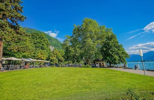 Montreux Apartamento | Tropical studio with a balcony - Lake View