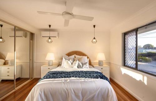 Sunnybank Casa | Tropical Tranquility Spacious Family Leafy Oasis