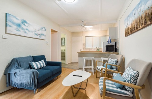 Palm Cove Apartamento | Tropical Unit with Private Fenced Garden Close to The Beach 4