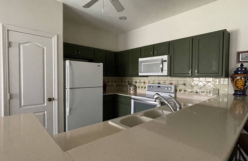 Laguna Vista Casa | Tropical Villa on South Padre Island Golf Course close to the beach.
