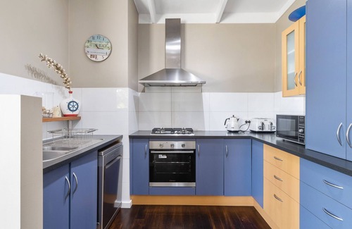 Tootgarook Cabaña | Tropicana Coastal Cottage