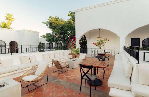 Downtown San Jose del Cabo Hotel | Tropicana Los Cabos, Tapestry Collection by Hilton
