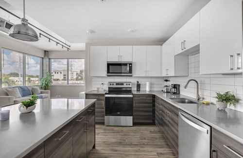 St. Petersburg - Clearwater Apartamento | Tropicana Stadium 2 Bed In DWTWN W/Free Parking