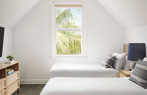 Key West Hotel | Tropics Escape in Key West with Onsite Pools!