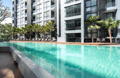 Kamala Apartamento | Tropics Kamala Hill View Suite CTG P610 near Beach and Fantasea