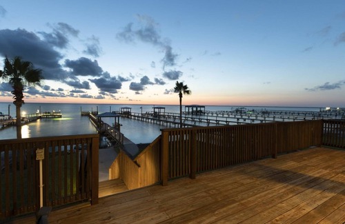 Rockport Cabaña | Trout Tank