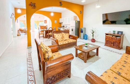 Colonia Adolfo Lopez Mateos Casa | Troy's House