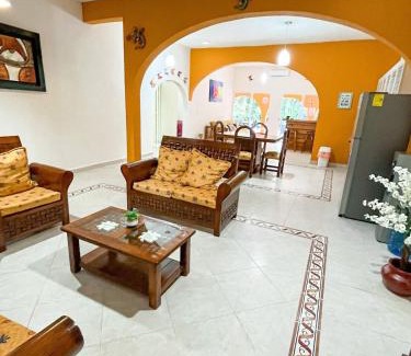 Colonia Adolfo Lopez Mateos Casa | Troy's House