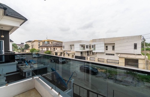 Ofin Casa | True Apartment, Modernly styled 4 bedroom duplex in Lekki