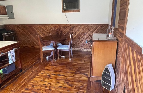 Baxter Cabina | True Fisherman's Cabin on Private Lake