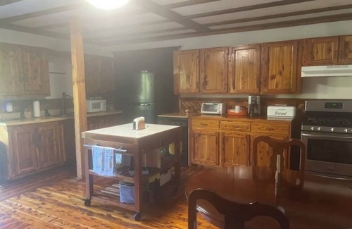 Baxter Cabina | True Fisherman's Cabin on Private Lake