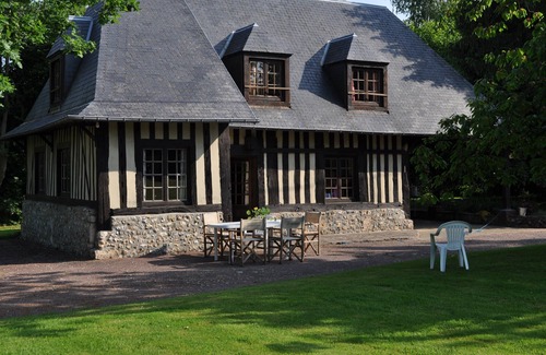 Beuzeville Casa | Verdadera prensa de vino normanda