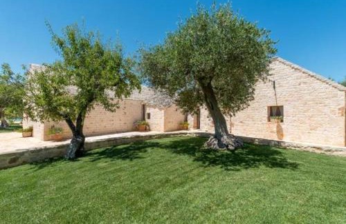 Castellana Grotte Casa | Trulli Oasi Fiorita - Exclusive Apulian Holidays