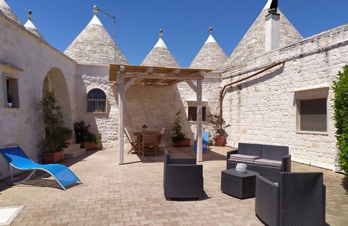 Martina Franca Casa | TRULLI "SOLE" INMERSO EN EL CORAZÓN DEL VALLE D'ITRIA