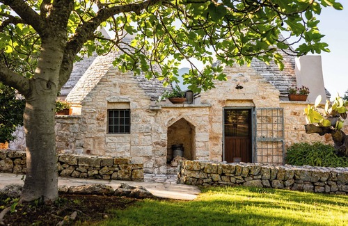 Ostuni Villa | Trulli Villa Sopra i Sassi with exclusive swimming pool