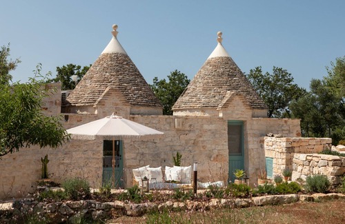 L'Assunta Casa | Trullo Nascosto, The perfect Romantic Hideaway, with jacuzzi and private pool