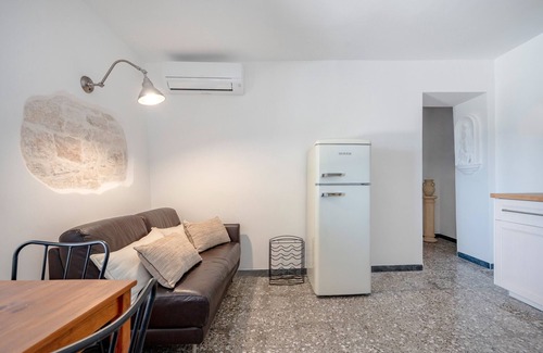 Fasano Casa | Trullo 'Rossi' with Mountain View, Wi-Fi and Air Conditioning