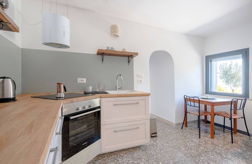 Fasano Casa | Trullo 'Rossi' with Mountain View, Wi-Fi and Air Conditioning