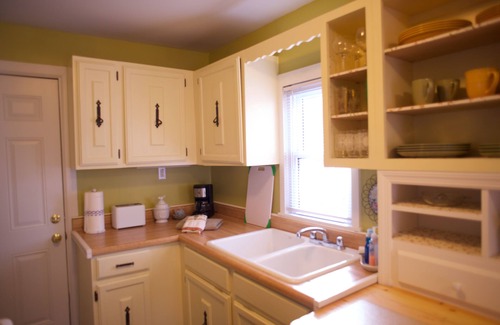 Shelby Hills Cabaña | Private este de Nashville Cozy Cottage