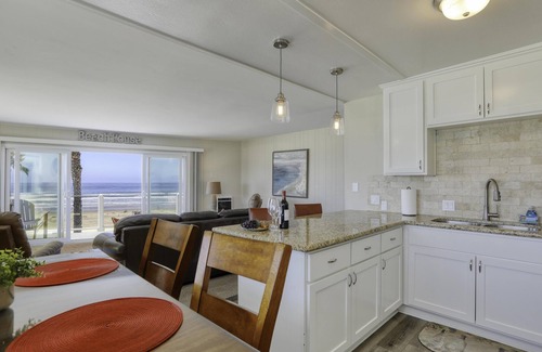 Downtown Condominio | Ático recién remodelado en la playa