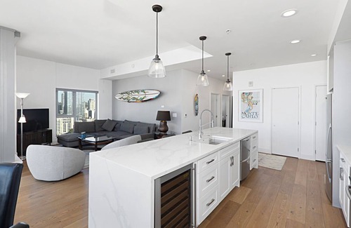 Gaslamp Quarter Condominio | Realmente impresionante 18 2BR piso / 2BA W / impresionantes vistas al mar!