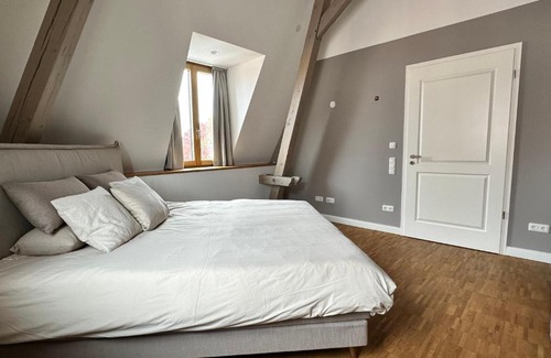Innenstadt Apartamento | TrulyAugsburg — Spacious, Modern & Bright