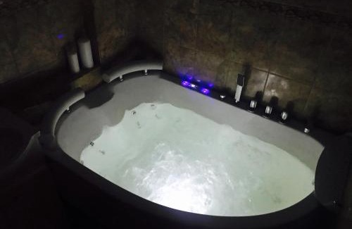 Panevezys county Apartamento | Trumpalaikė buto nuoma Rokiškyje su jacuzzi
