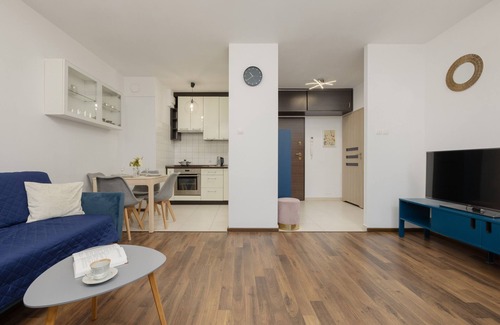 Przymorze Apartamento | Trzy Żagle 3C | Apartment with Bathtub | Furnished Balcony | Gdańsk