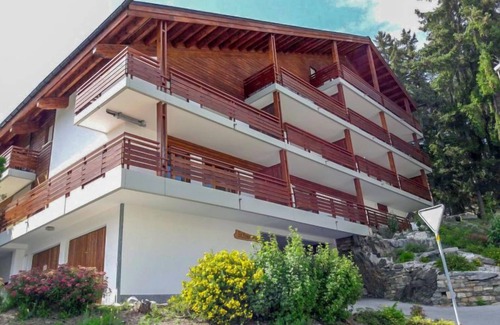 Randogne Apartamento | Tsaumiau A22 by Interhome