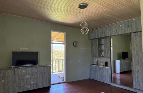 Tsromi Casa | Tsivtskaro