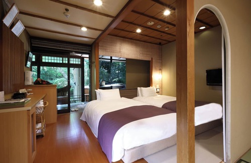 Yugawara Casa | Tsubaki