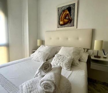 Doctor Barraquer-Grupo Renfe-Policlinico Apartamento | Tu oasis de lujo junto al Guadalquivir