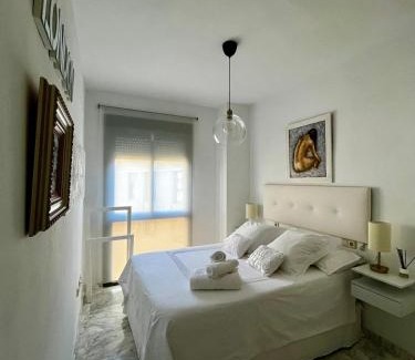 Doctor Barraquer-Grupo Renfe-Policlinico Apartamento | Tu oasis de lujo junto al Guadalquivir
