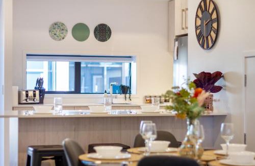 Christchurch City Centre Apartamento | Tuam Street delight 4 bed 4 bath with Carpark