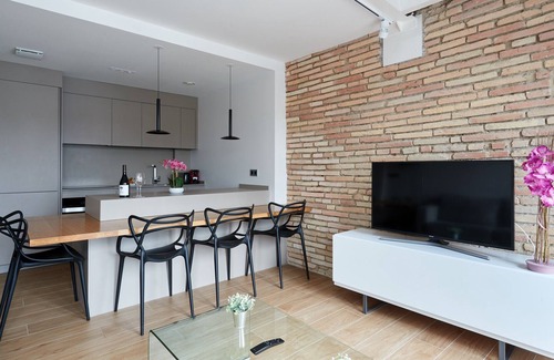 Rochapea Apartamento | TuApartamento Boutique - Plaza del Castillo 29, 4