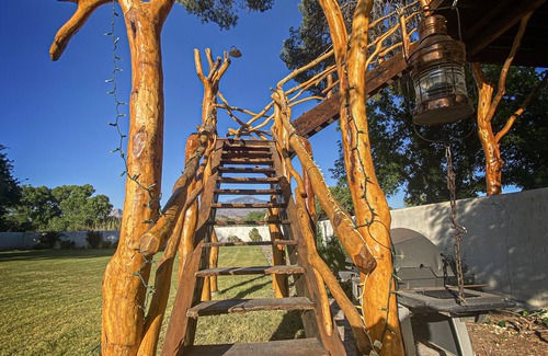 Tubac Cabina | Tubac Treehouse - built by the Treehouse Guys, LLC.