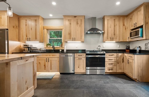 Rangeley Casa | Tuckamore | Private Waterfront on Beaver Mountain Lake | Hot Tub