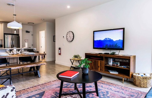 Revelstoke Condominio | Tucker's Place - Private Hot Tub
