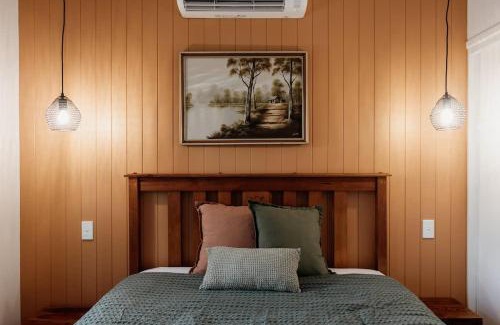 Rathdowney Casa | Tuckeroo Cottages - Cockatoo Cottage