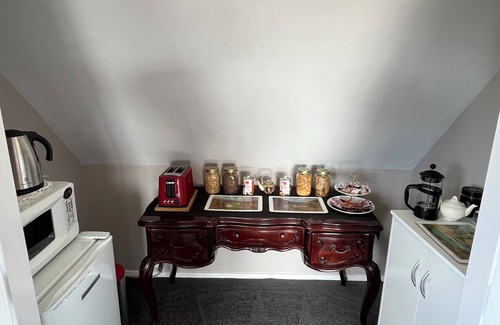 Paraparaumu Beach Cama Y Desayuno | Tudor Manor Bed & Breakfast