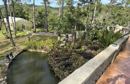 Cerro Azul Casa | Tudor Mountain Retreat