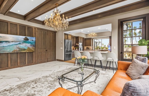 Strawberry Villa | Tudor Revival Castle with Bay Views 5bd / 5 bath
