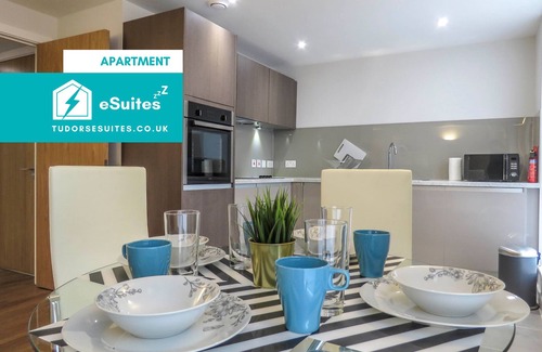 Birmingham City Centre Apartamento | Tudors eSuites Birmingham Apartments with Gated Parking