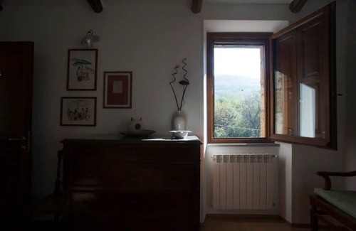 Latera Casa | Tuff farmhouse, terrace and garden, pets allowed