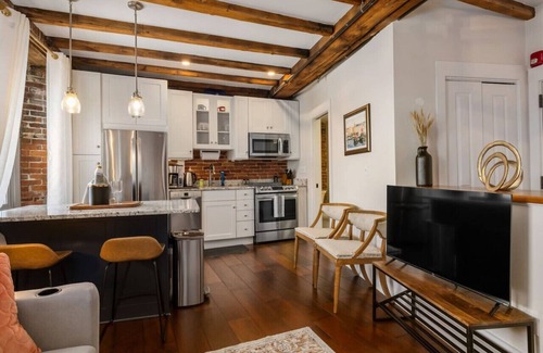 Portsmouth Apartamento | Tugboat Vista 2 Bedroom Downtown Portsmouth