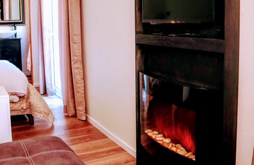 Wainui Cabina | Tui Bush Chalet, bush & golf on the doorstep